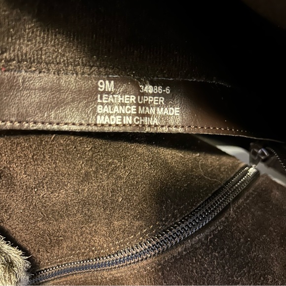 Aerosoles genuine leather suede brown faux fur cuff square toe boots size 9 fall - Picture 7 of 7